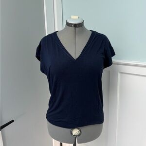 White House Black Market Navy V-Neck Tee M